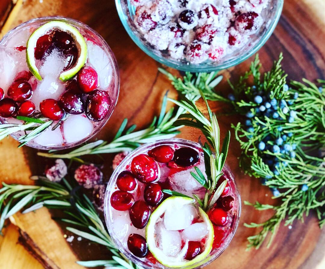Juniper Berry Cranberry Cocktail (Best Christmas Cocktail EVER)
